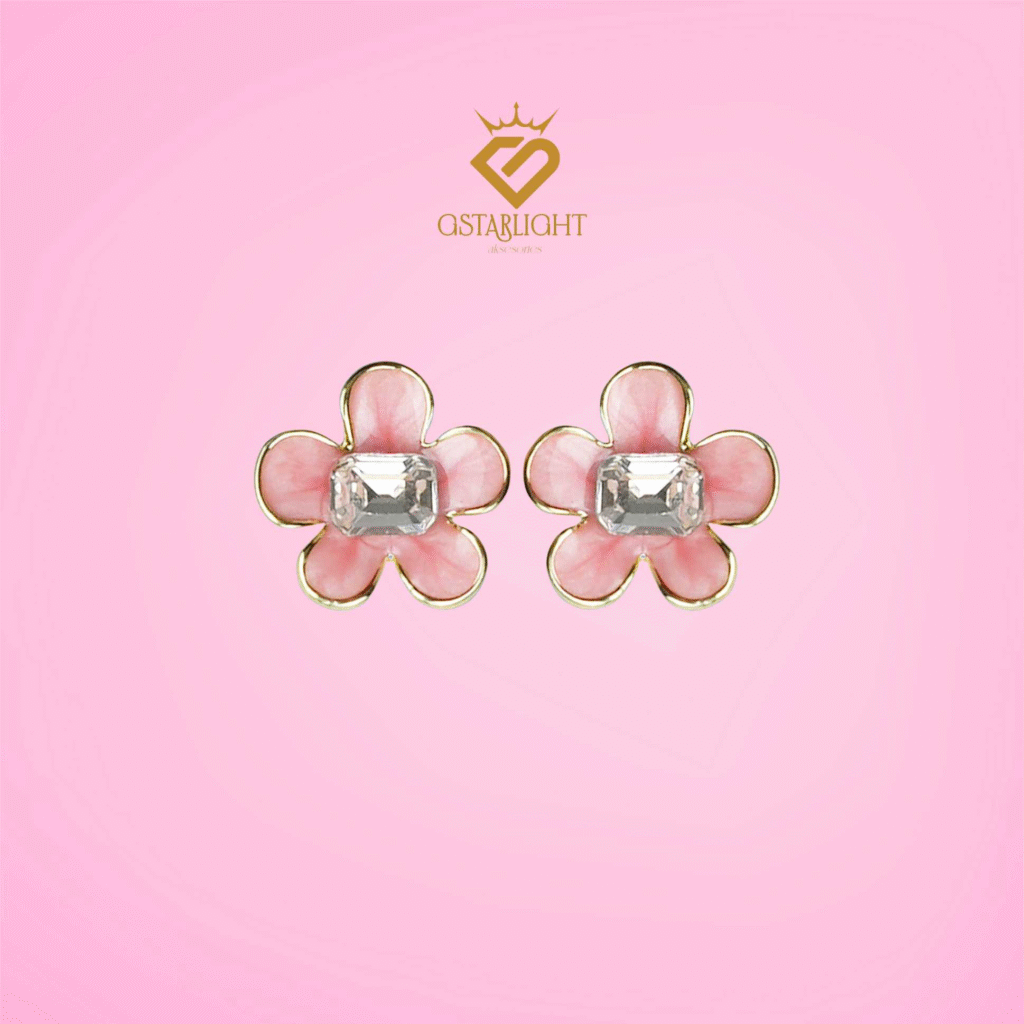 Anting Kecil Sebagai Aksesoris Clean Look Anting Kecil Sebagai Aksesoris Clean Look